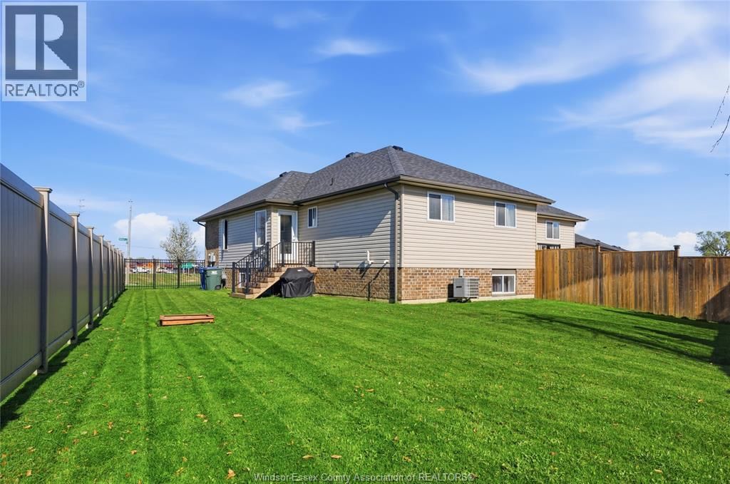 3266 SEVILLE AVENUE Image 28