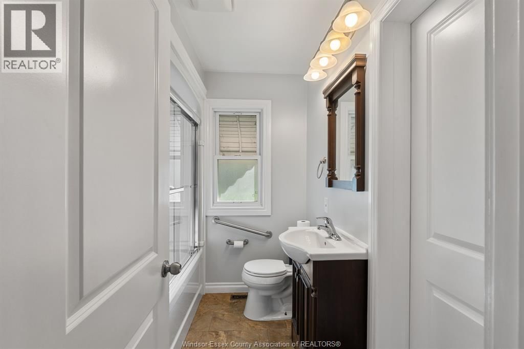 3140 BRUCE AVENUE Image 16