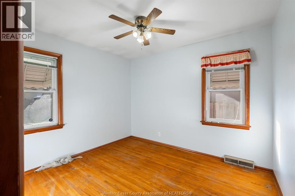 3140 BRUCE AVENUE Image 17