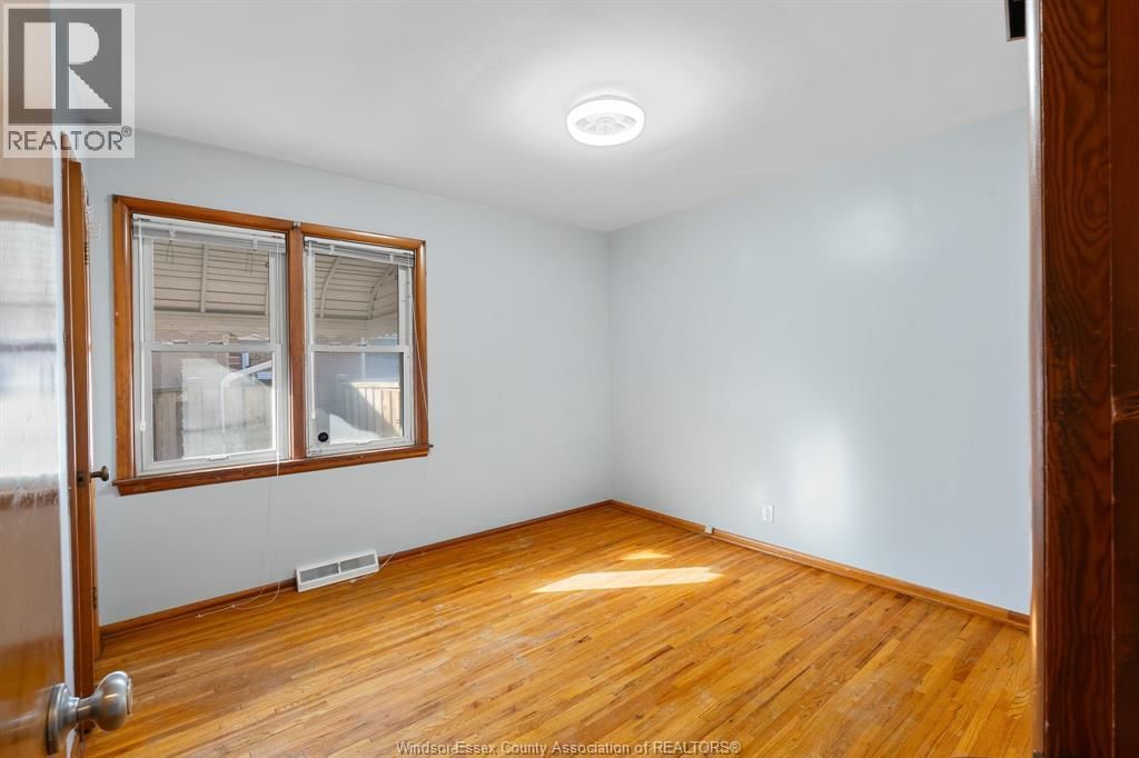 3140 BRUCE AVENUE Image 18