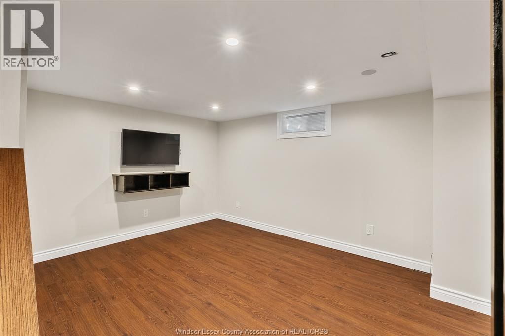 3140 BRUCE AVENUE Image 23