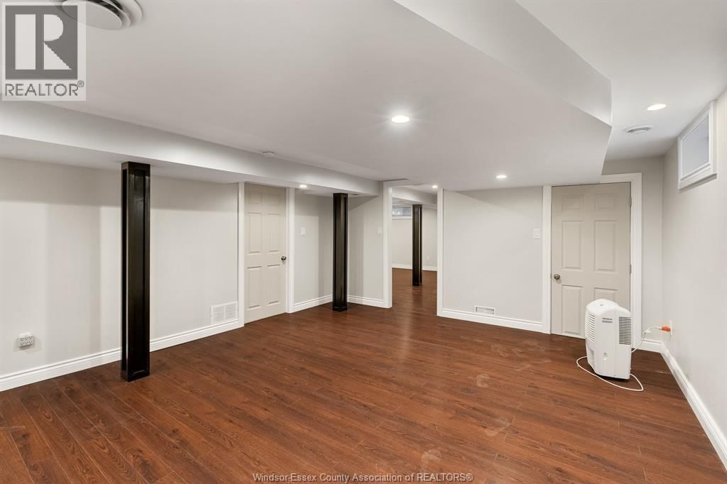 3140 BRUCE AVENUE Image 28