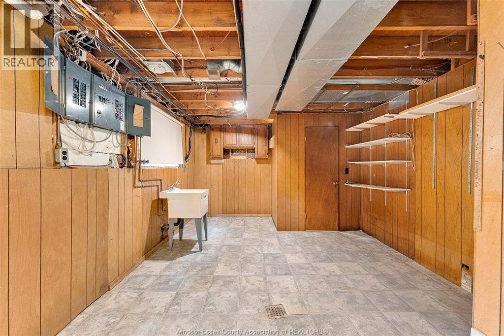 313 BARRY AVENUE Image 33