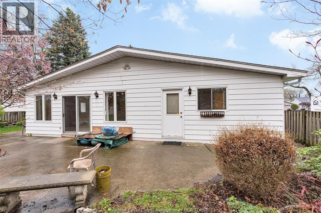 313 BARRY AVENUE Image 5