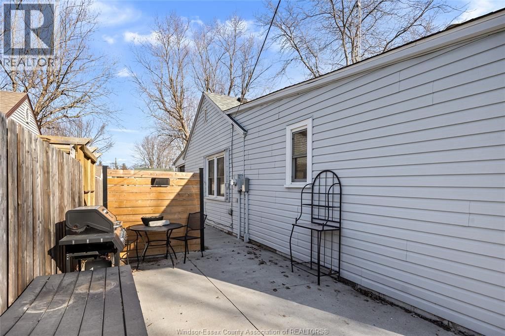 37 RICHARDSON AVENUE Image 23