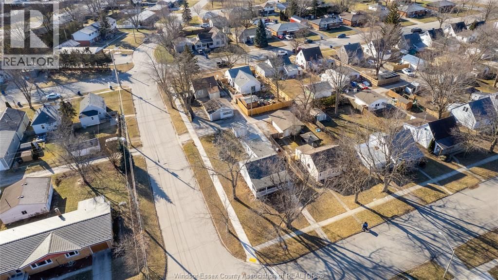 37 RICHARDSON AVENUE Image 25