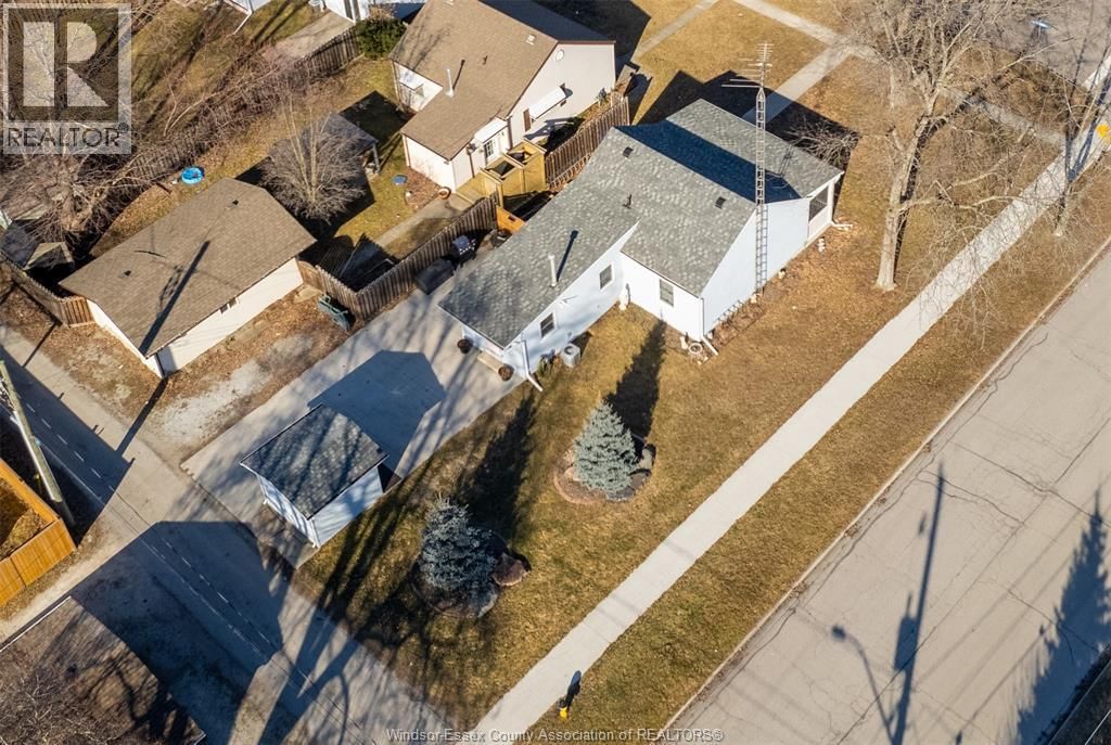 37 RICHARDSON AVENUE Image 28