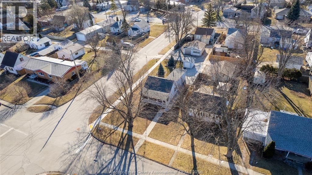 37 RICHARDSON AVENUE Image 29