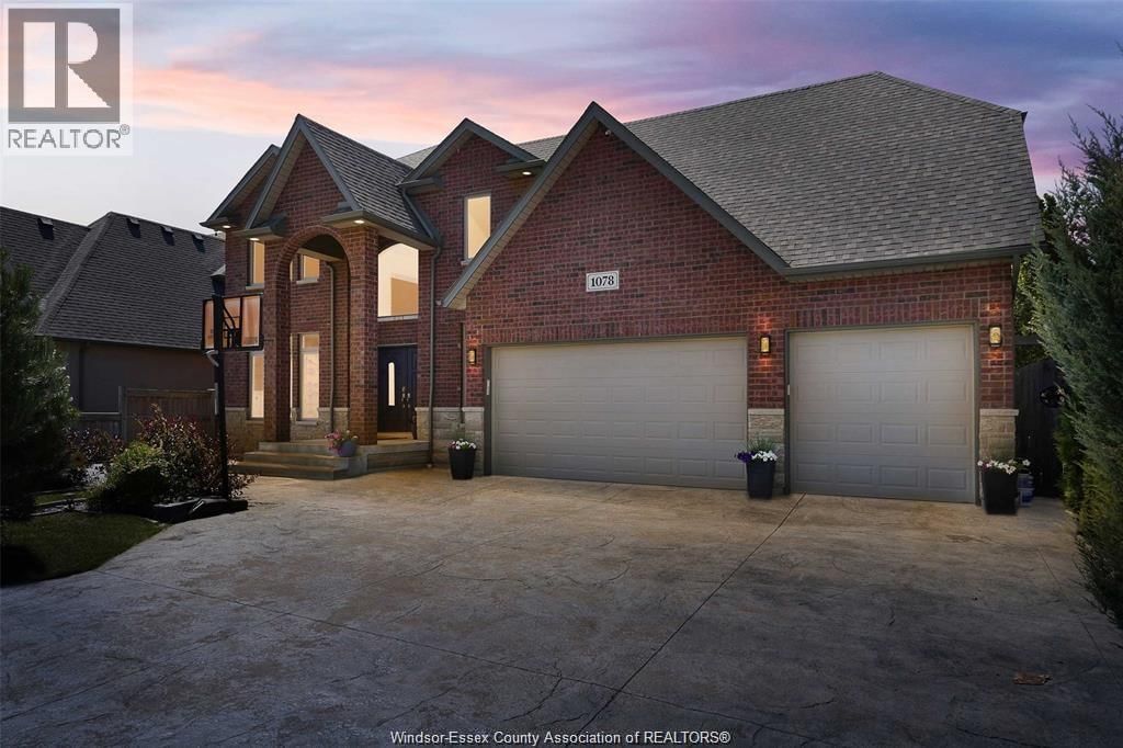 1078 CHARLOTTE CRESCENT Image 5