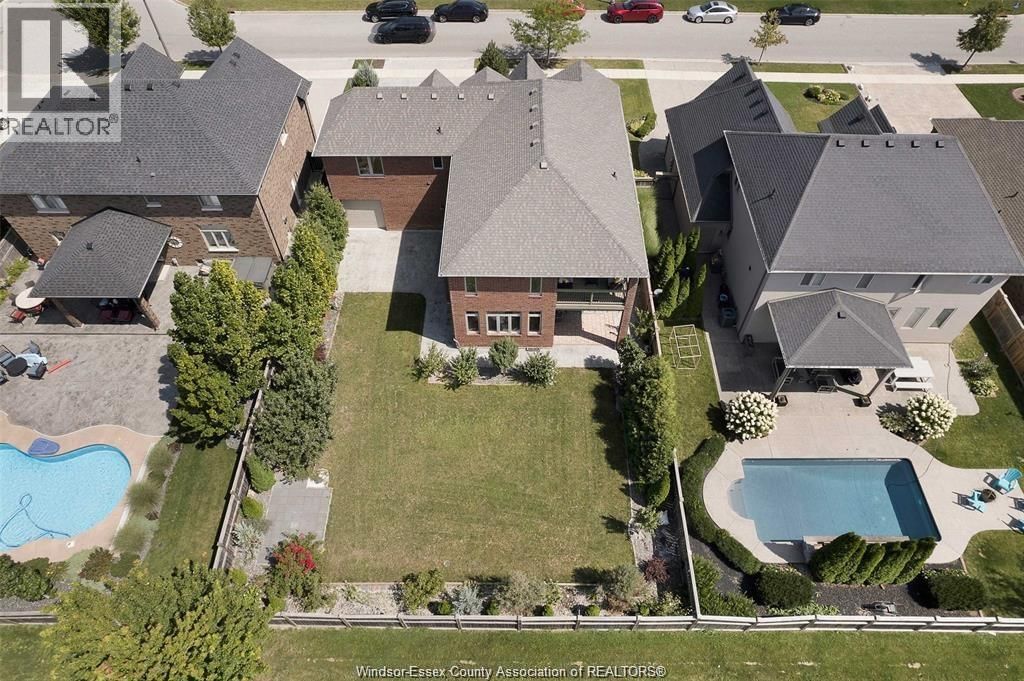 1078 CHARLOTTE CRESCENT Image 8