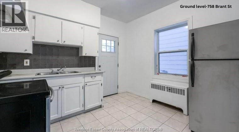 756 BRANT STREET Image 19