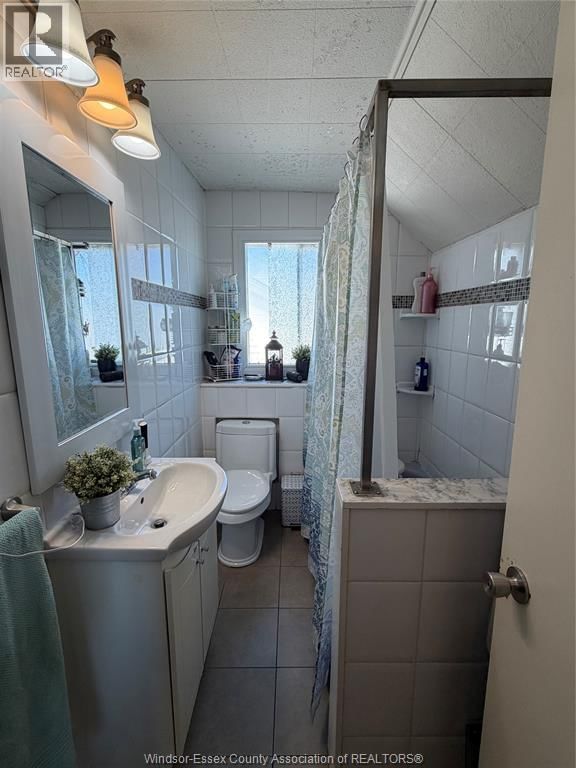 1388-90 GOYEAU STREET STREET Image 10