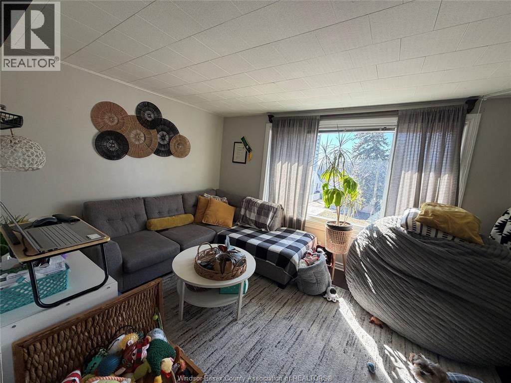 1388-90 GOYEAU STREET STREET Image 11