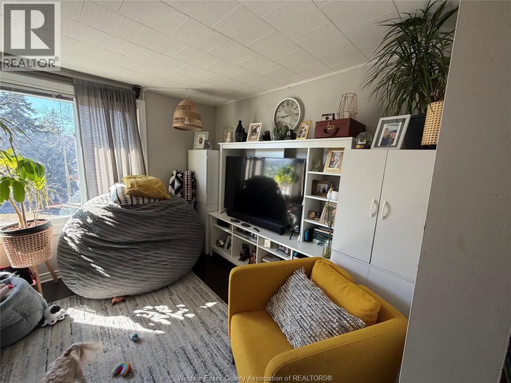 1388-90 GOYEAU STREET STREET Image 12