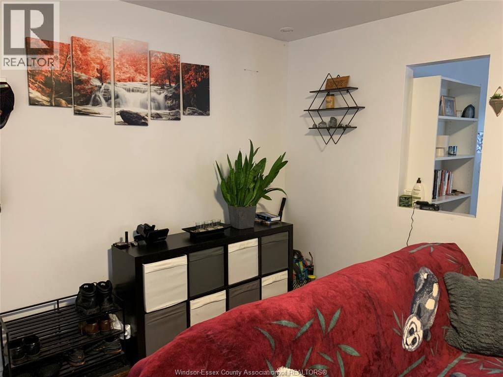 1388-90 GOYEAU STREET STREET Image 16