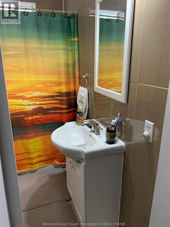 1388-90 GOYEAU STREET STREET Image 22