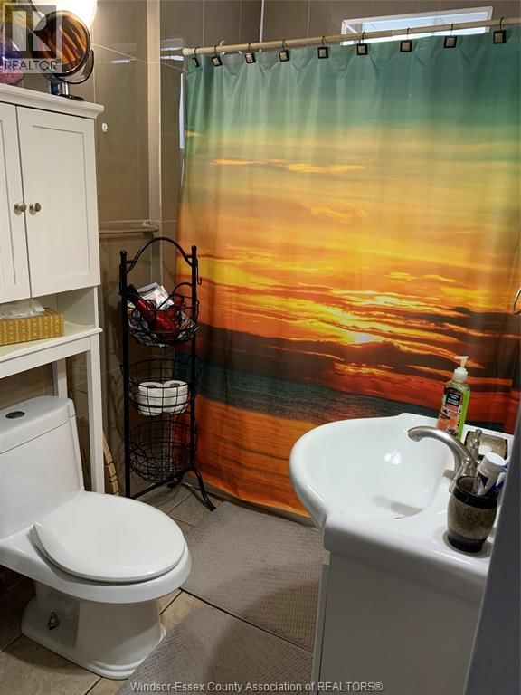 1388-90 GOYEAU STREET STREET Image 23