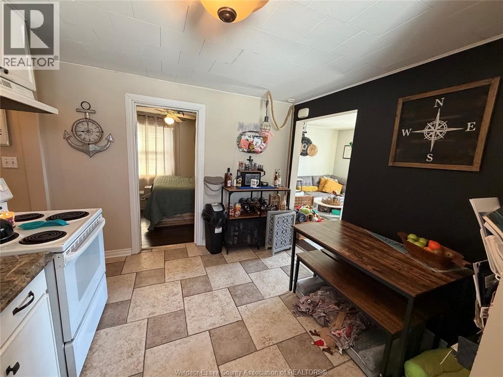 1388-90 GOYEAU STREET STREET Image 8