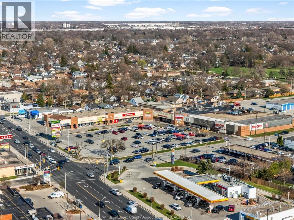 3751 TECUMSEH ROAD EAST Image 18