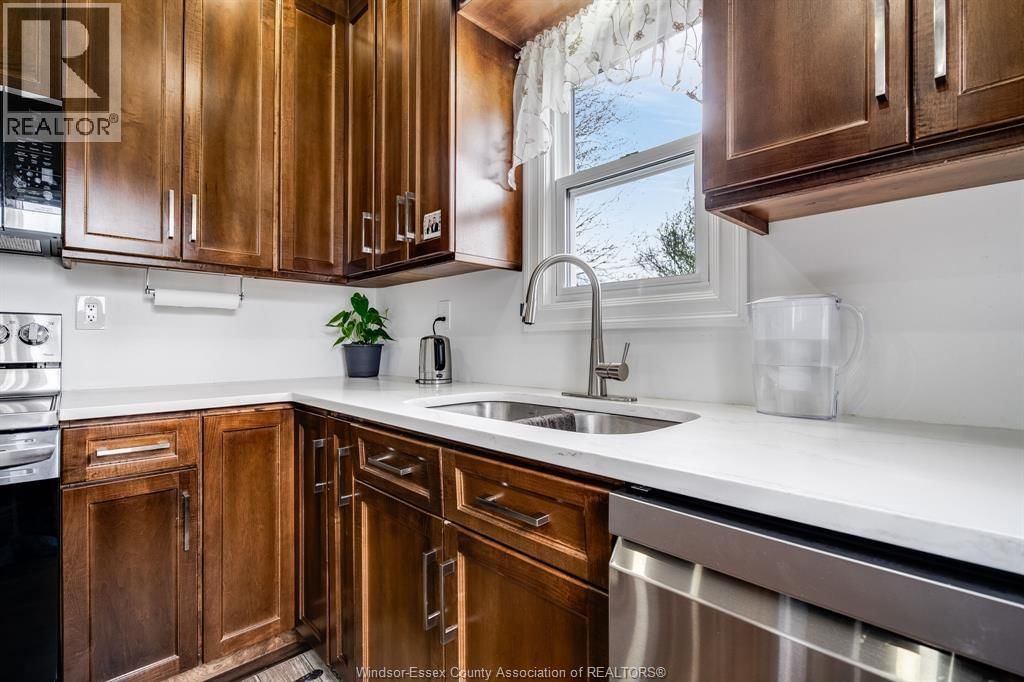 38 FOX STREET Image 13