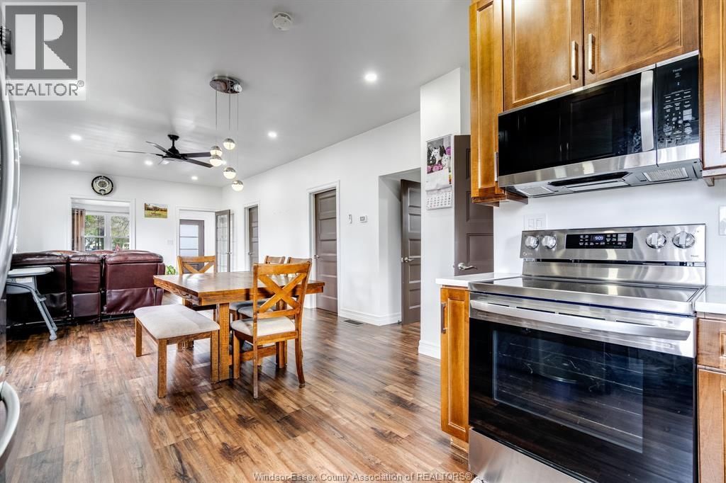 38 FOX STREET Image 14