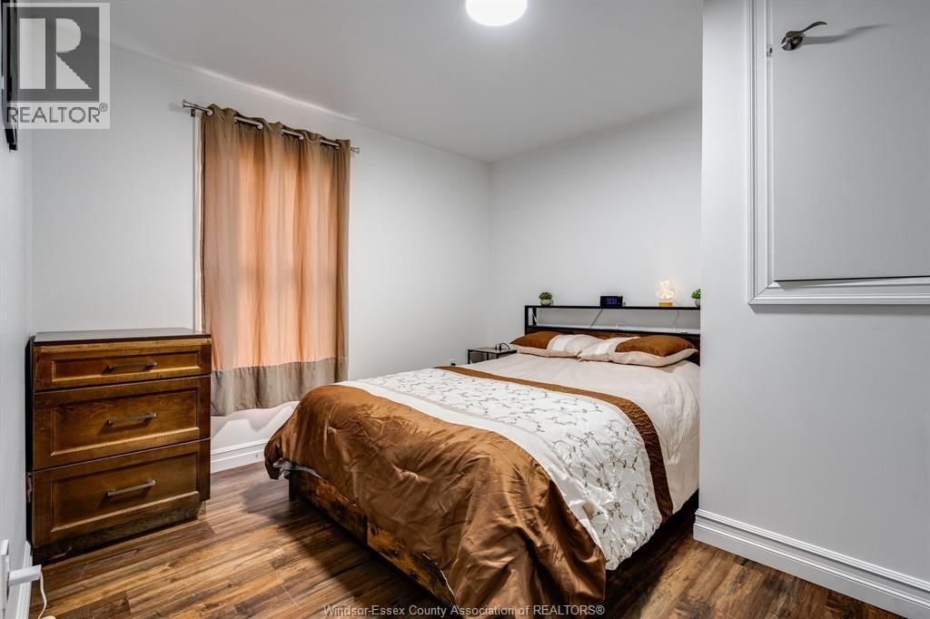 38 FOX STREET Image 15