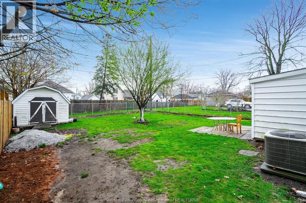 38 FOX STREET Image 27