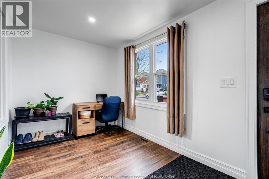 38 FOX STREET Image 3