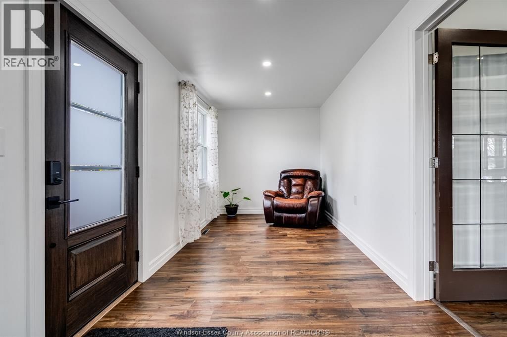 38 FOX STREET Image 4