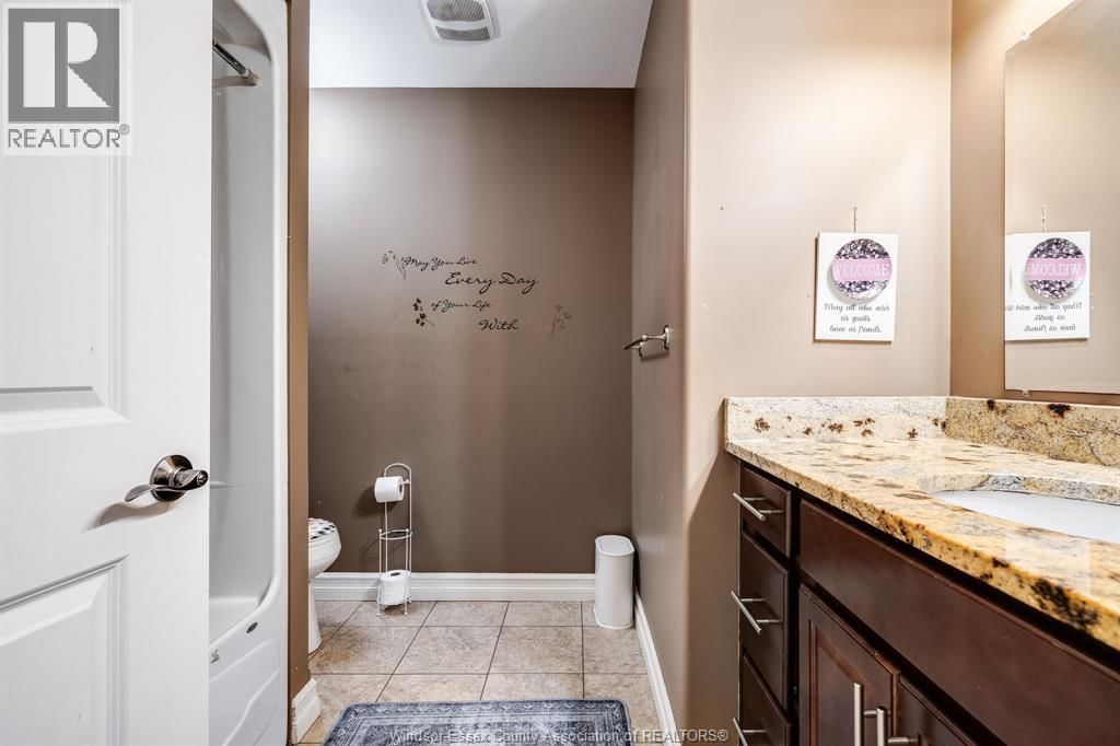 40 CONSERVATION BOULEVARD Image 24