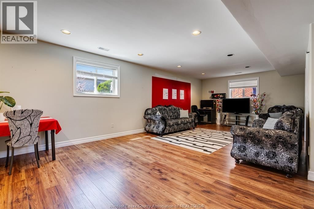 40 CONSERVATION BOULEVARD Image 26