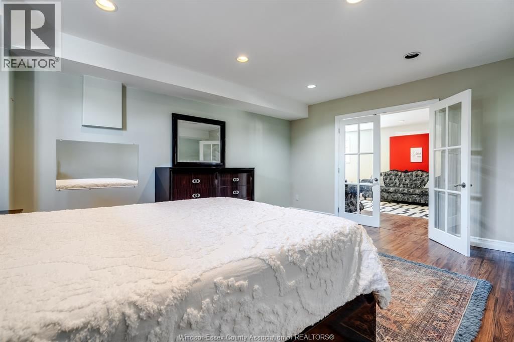 40 CONSERVATION BOULEVARD Image 30