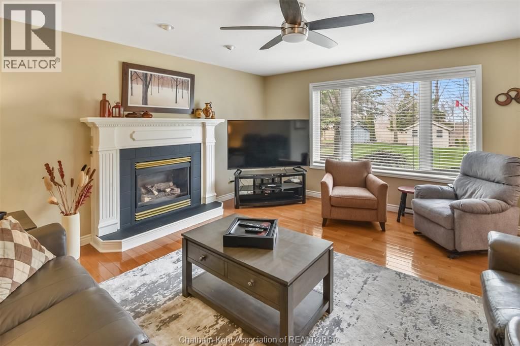 9149 MARLBOROUGH HEIGHTS Image 35