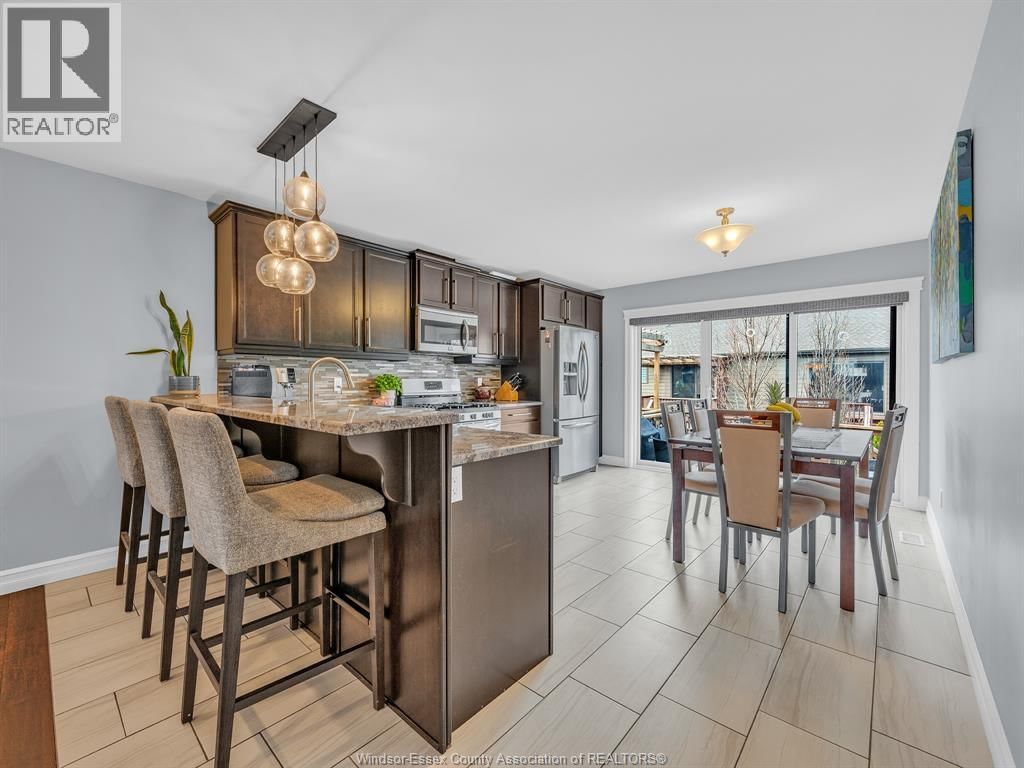 11944 THISTLEDOWN Image 11