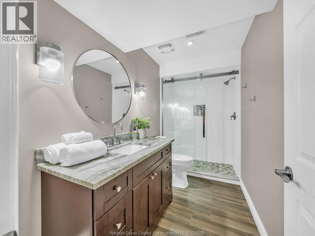 11944 THISTLEDOWN Image 26