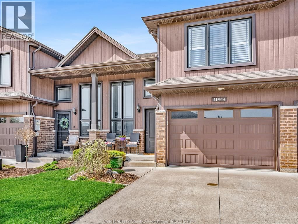 11944 THISTLEDOWN Image 3