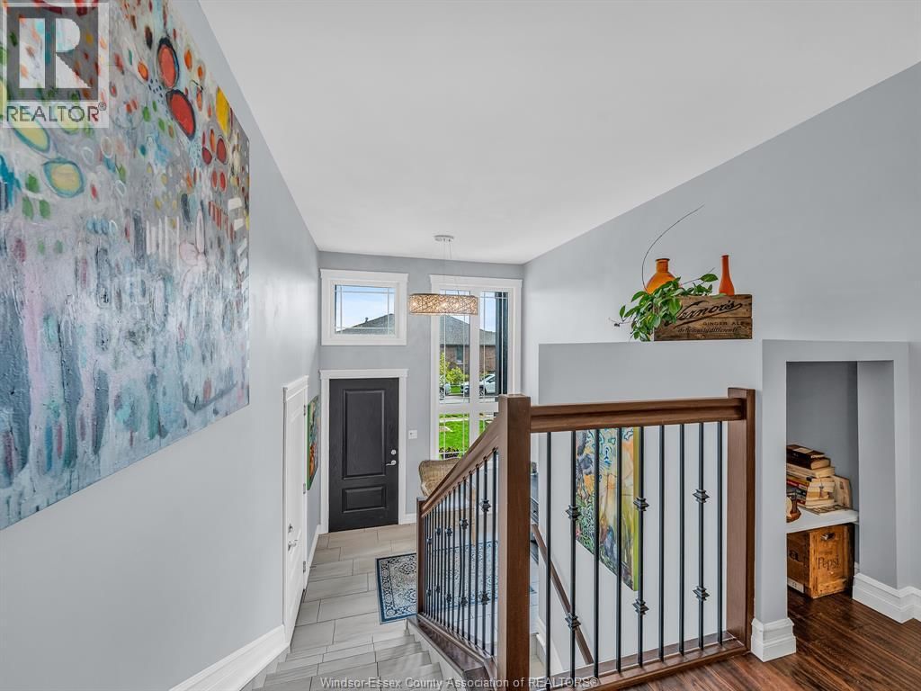 11944 THISTLEDOWN Image 8