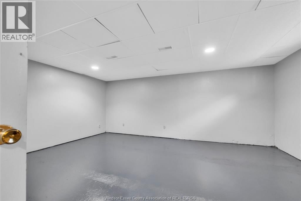 54 MERSEA ROAD 12 Image 38