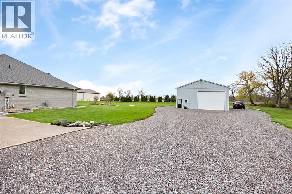 1239 COUNTY RD 11 Image 33