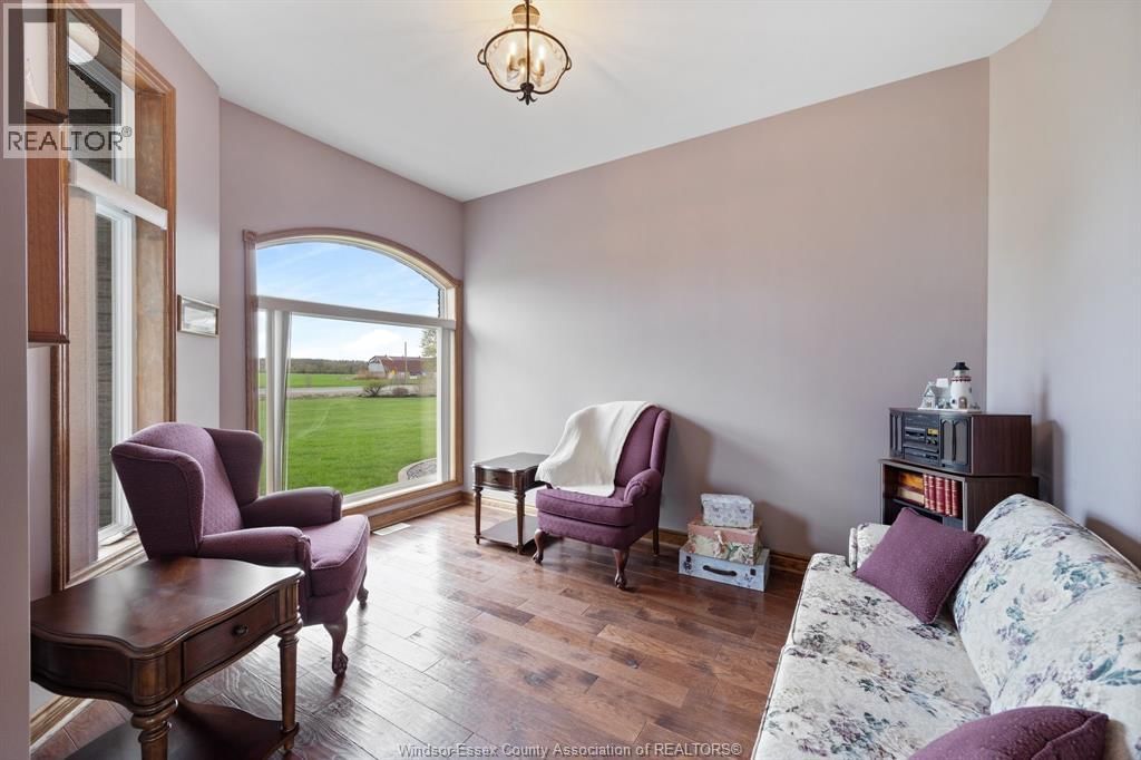 1239 COUNTY RD 11 Image 8