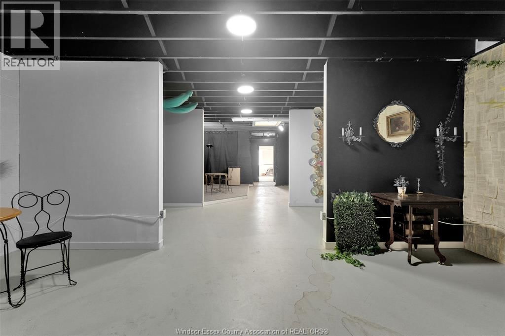 207 - 1501 HOWARD Image 5