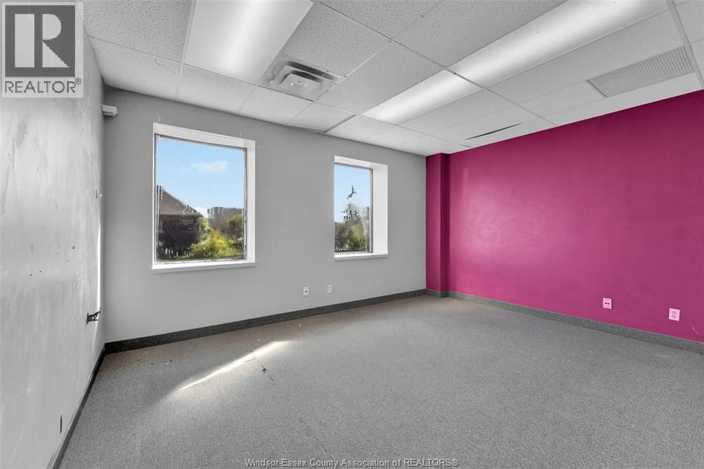 203 - 1501 HOWARD AVENUE Image 4