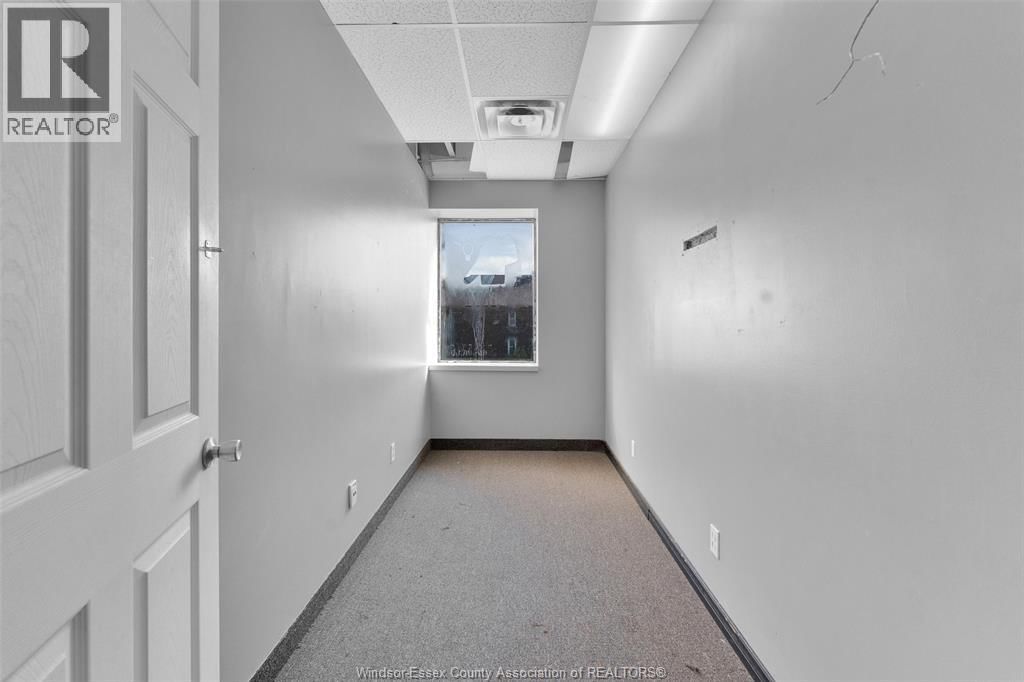 203 - 1501 HOWARD AVENUE Image 6