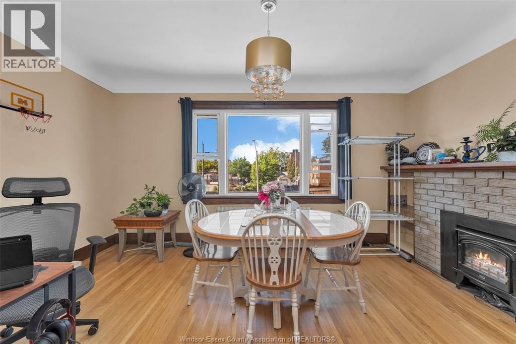 538 LOUIS AVENUE Image 17