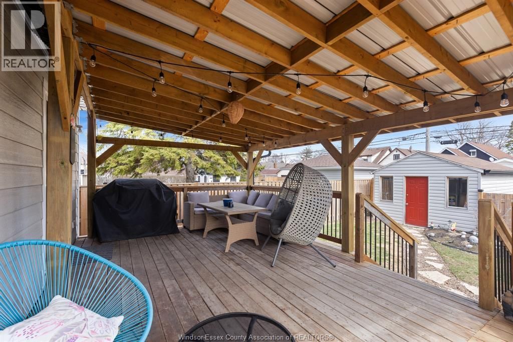 1684 PIERRE AVENUE Image 6