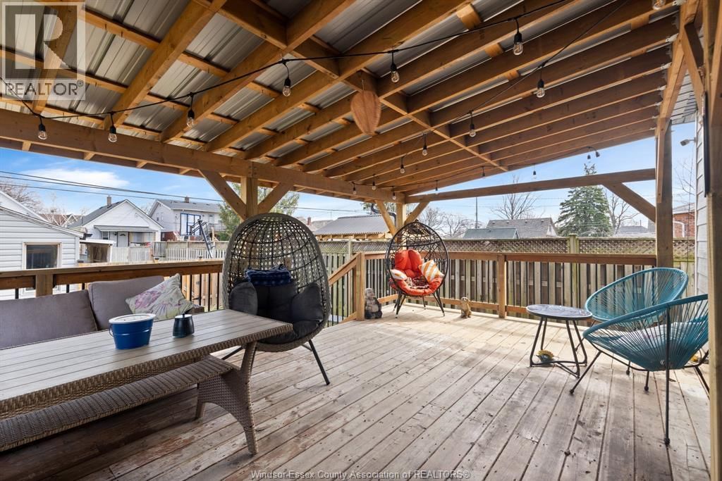 1684 PIERRE AVENUE Image 7