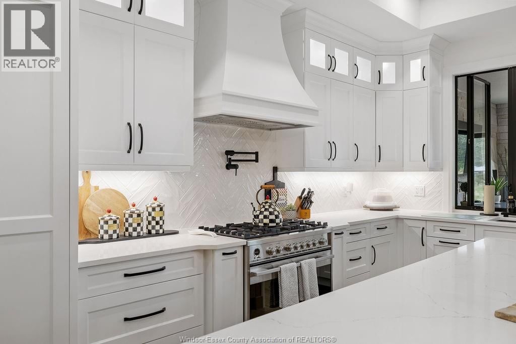 4450 CATERINA CRESCENT Image 13