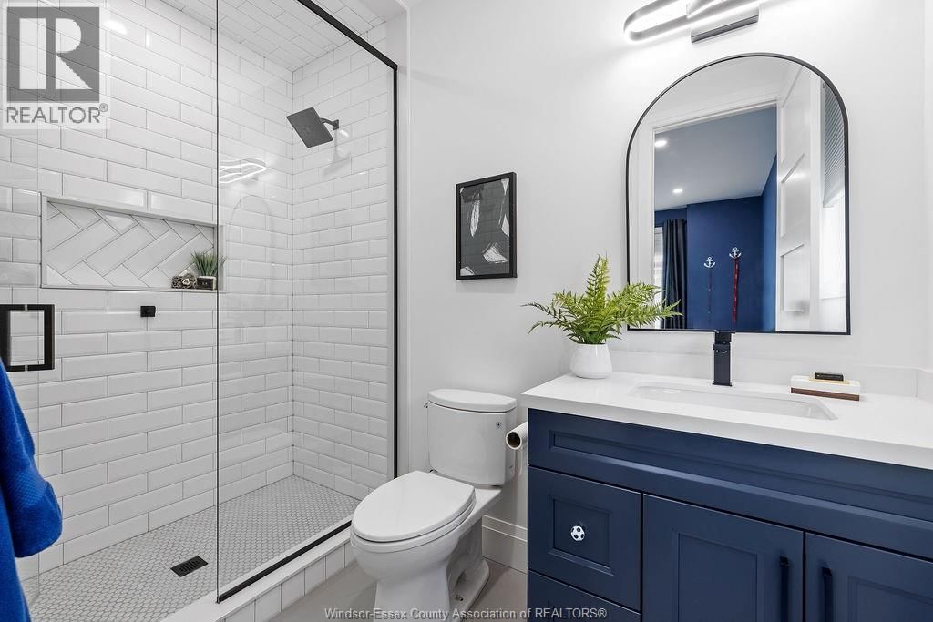 4450 CATERINA CRESCENT Image 26