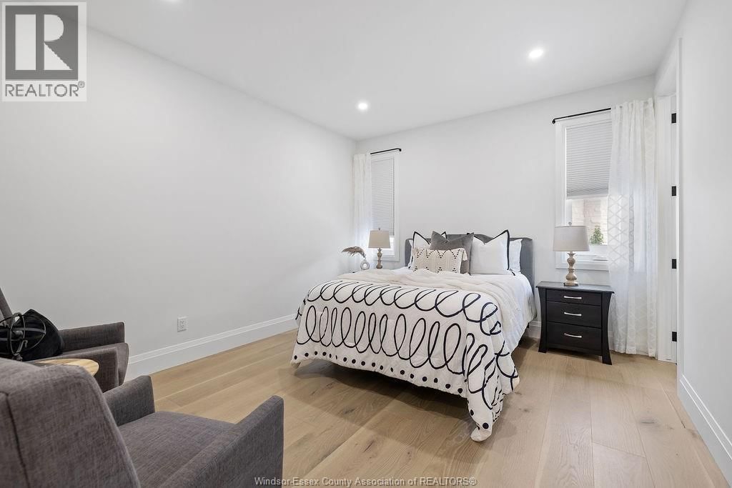 4450 CATERINA CRESCENT Image 27