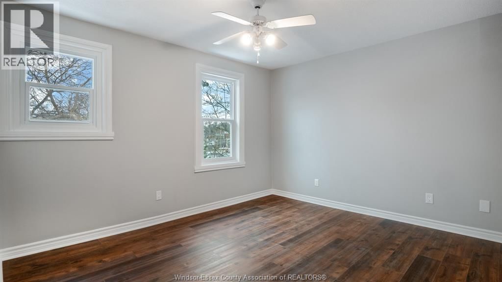 821-823 VILLAIRE Image 16